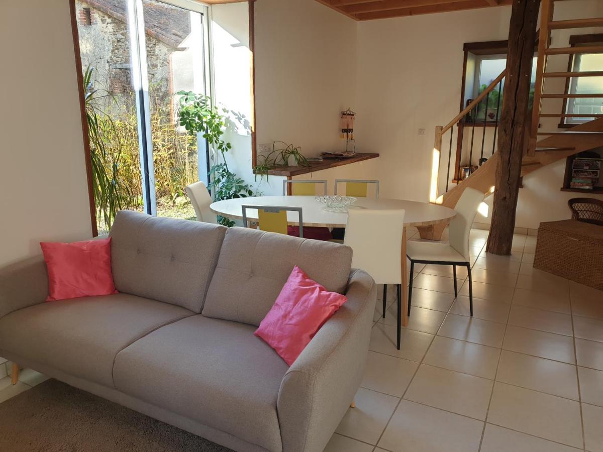 La Maison Pres Du Ruisseau Fenioux  외부 사진